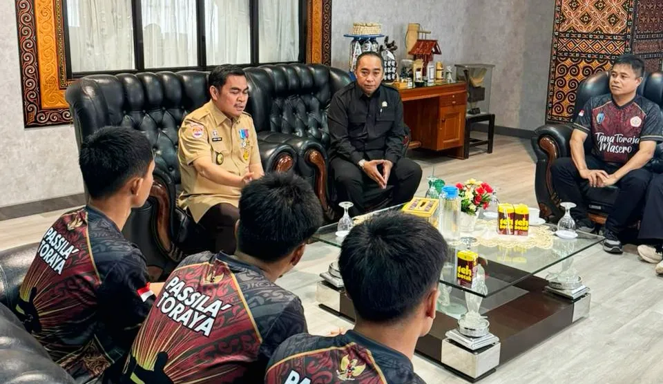 Bupati Zadrak Lepas Atlet Pencak Silat Tana Toraja ke Ajang Pra Porprov Sulsel