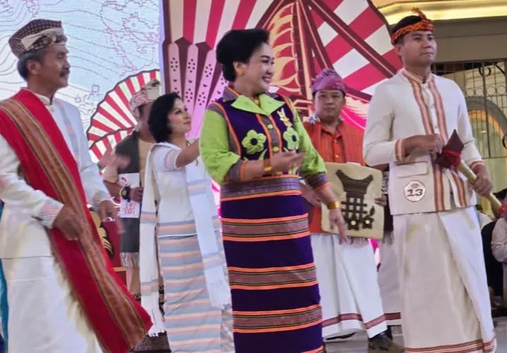 Dekranasda Tana Toraja Tampilkan Tenun Simbuang di Expo Kreatif Andalan