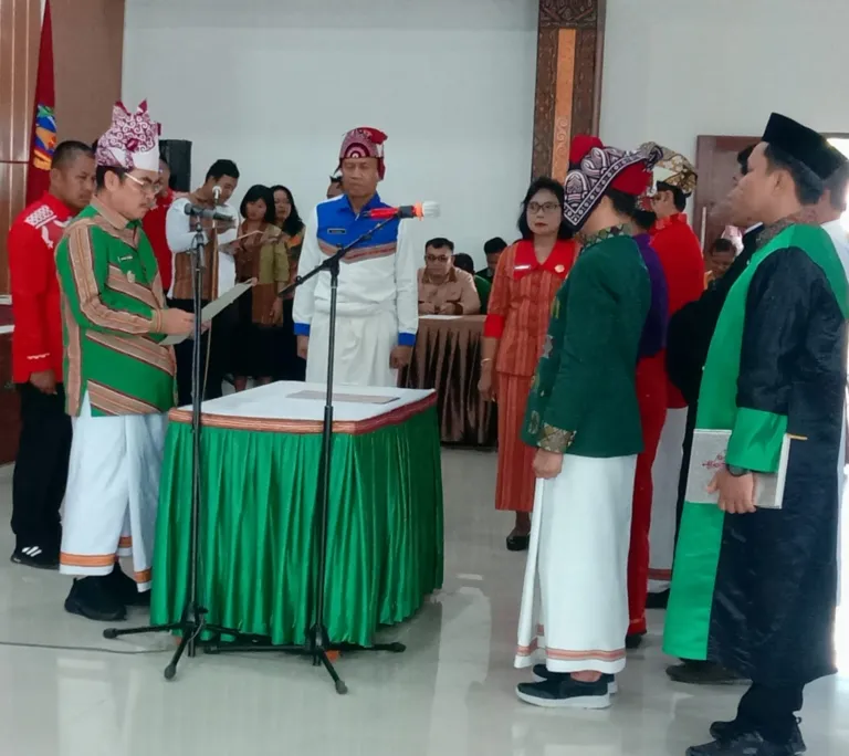 Empat Pejabat Eselon II Pemkab Tana Toraja Dimutasi, Bupati Zadrak Tekankan Kinerja dan Loyalitas