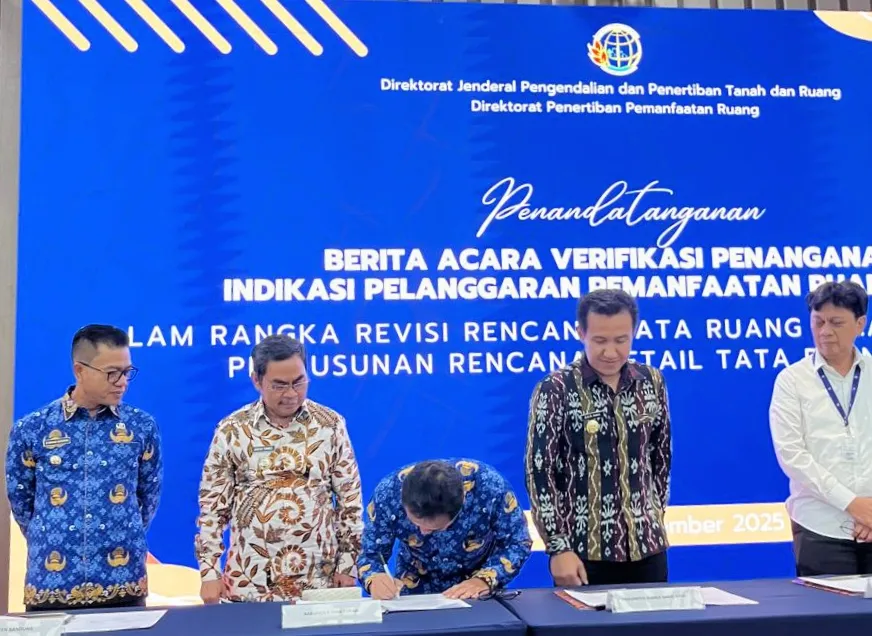 Bupati Tana Toraja Teken Berita Acara Verifikasi IPPR Revisi RTRW