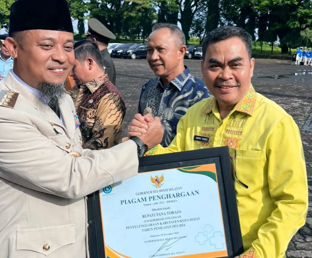 Tana Toraja Terima Penghargaan Kabupaten Sehat