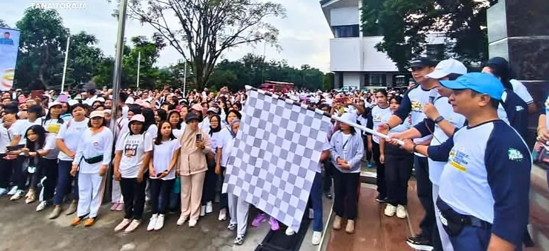 Meriah, Korpri Fun Walk di Tana Toraja