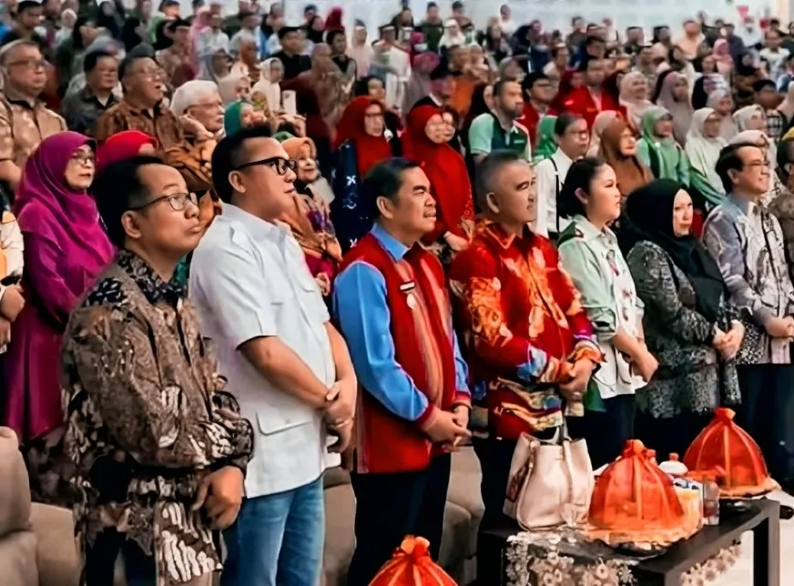 Bupati Zadrak Hadiri Dies Natalis ke-70 Fakultas Kedokteran Unhas