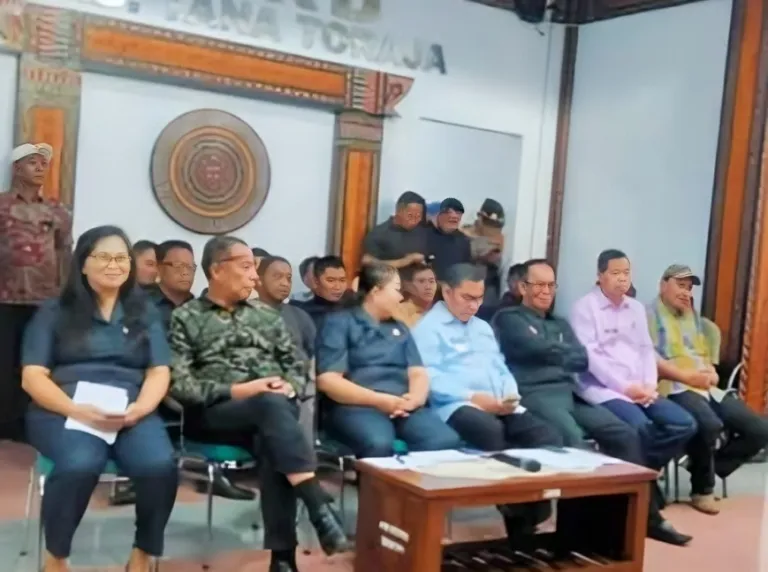 Bupati Tana Toraja Siap Fasilitasi Warga Bittuang Dialog dengan Kementerian ESDM