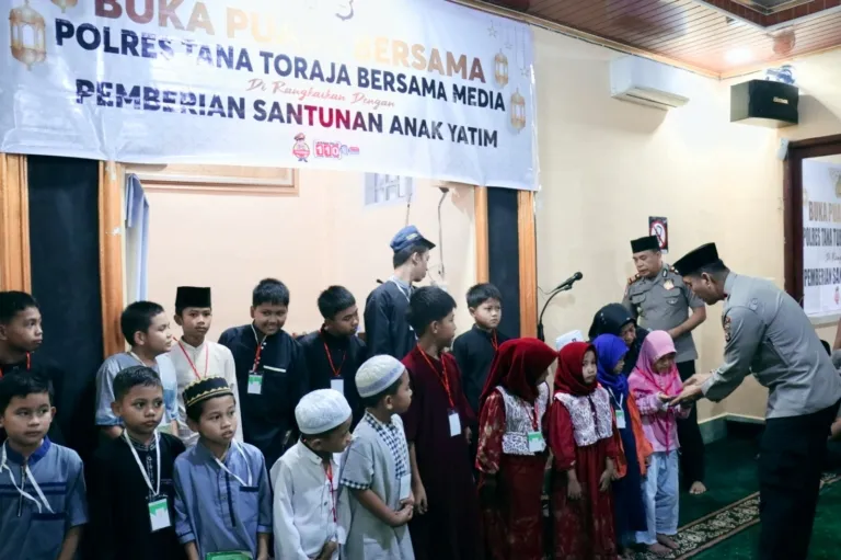 Polres Tana Toraja Buka Puasa Bersama Media dan Anak Yatim