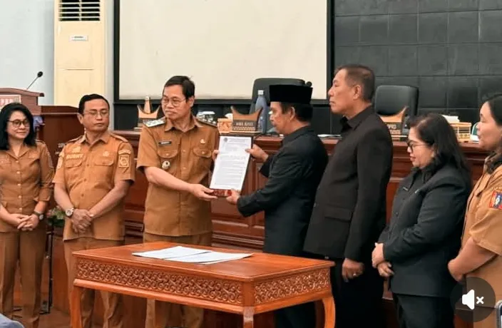 Paripurna DPRD Tana Toraja Bahas Enam Ranperda, Fokus RTRW hingga Evaluasi Perangkat Daerah