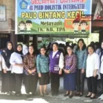 Dr Erni Buka Hari Posyandu Nasional