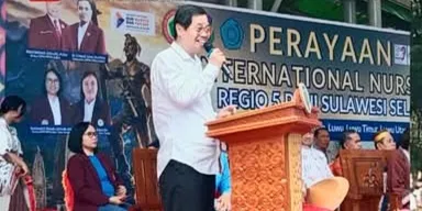 Wabup Erianto Buka Internasional Nurses Day di Pasar Seni Makale