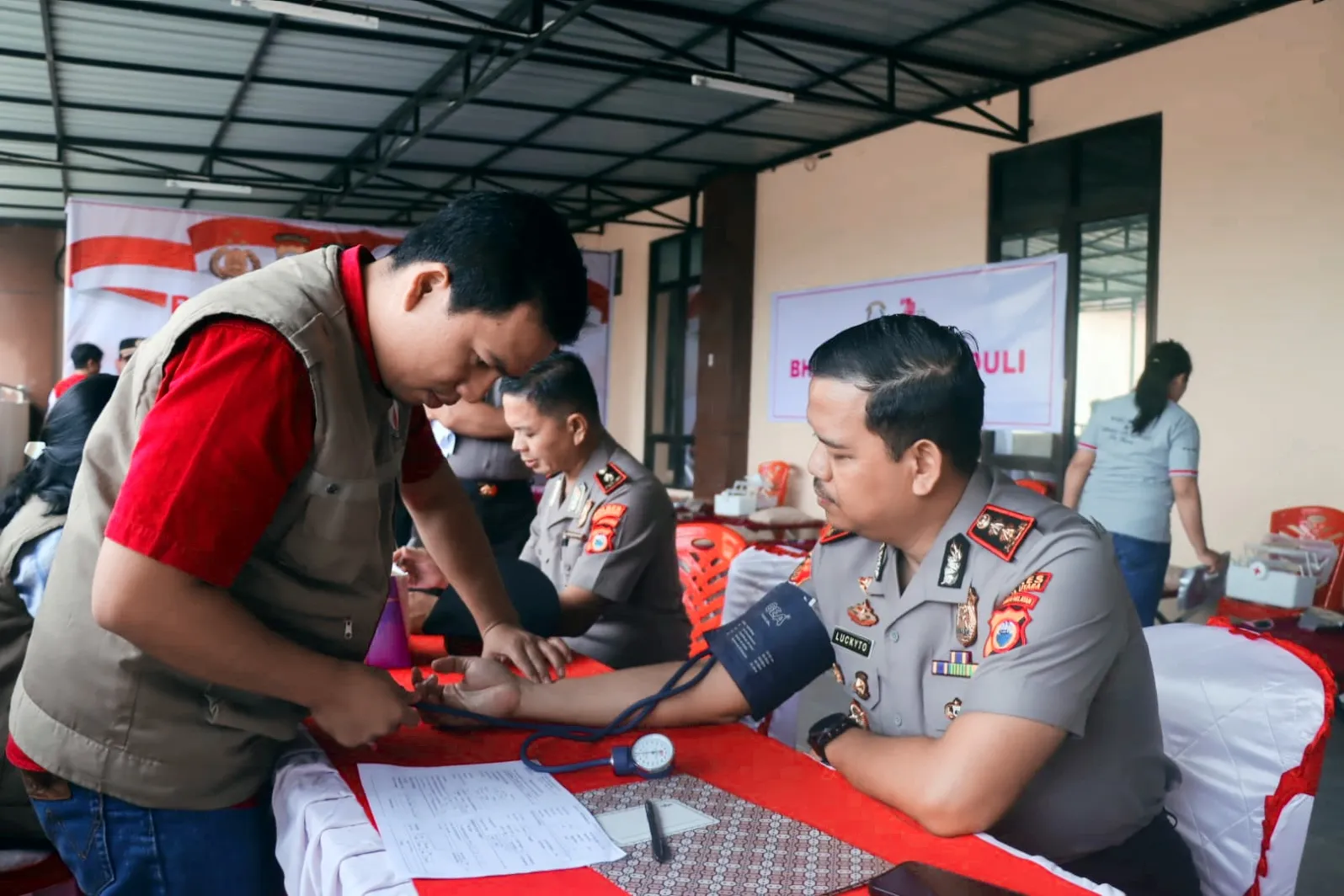 Polres Toraja Utara Donor Darah Hari Bhayangkara ke-80