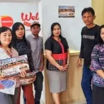 BPKPD Tana Toraja Pasang Stiker Edukasi Kepatuhan Bayar Pajak