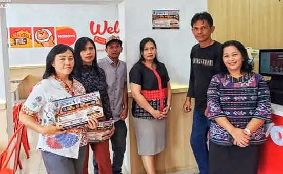BPKPD Tana Toraja Pasang Stiker Edukasi Kepatuhan Bayar Pajak