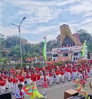 Meriah Lomba Drumband HUT RI di Tana Toraja