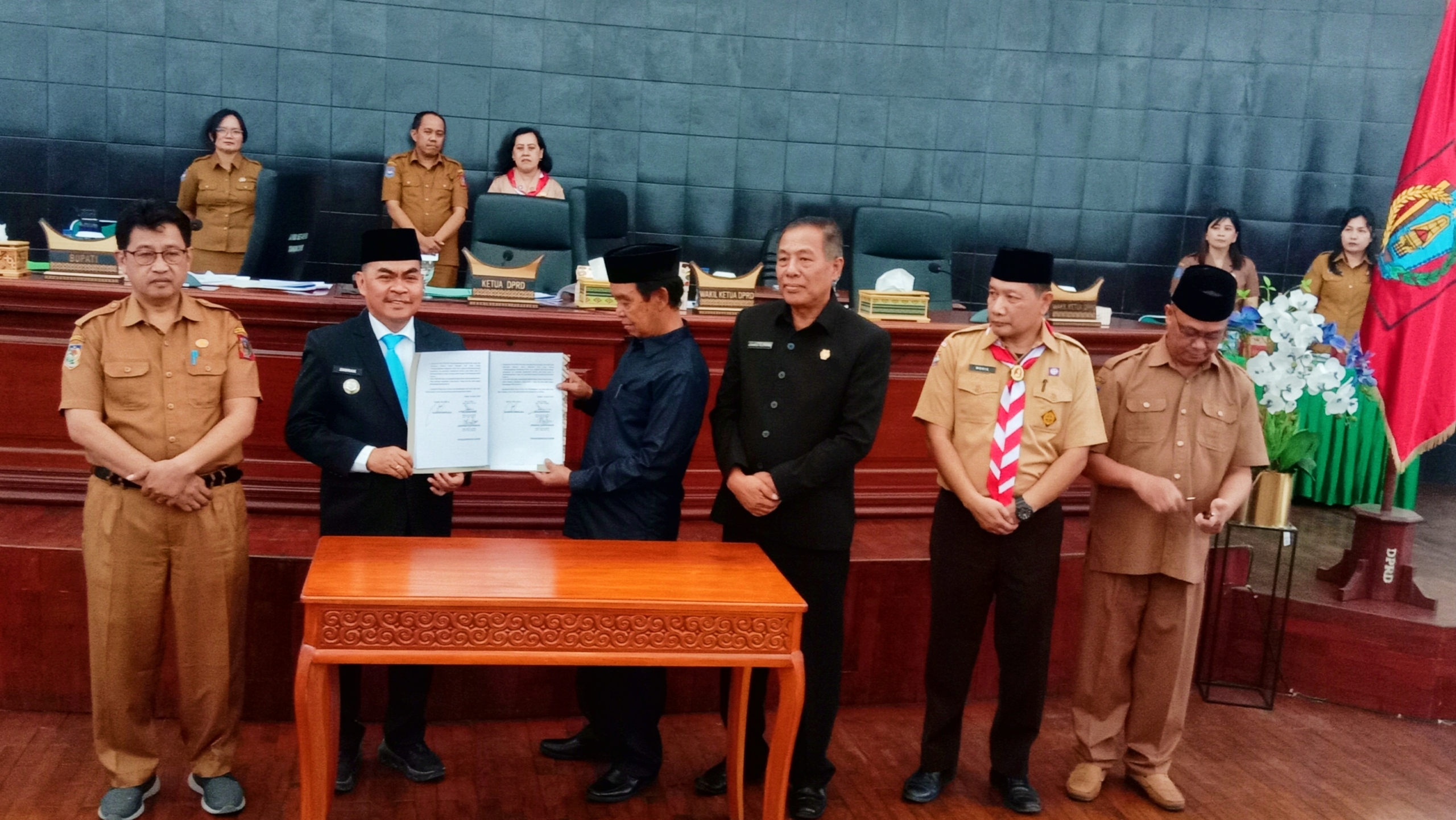 Dewan Tana Toraja Tetapkan Perda Pelaksanaan APBD Tahun 2025