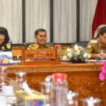 Bupati Tana Toraja Rapat Zoom Meeting Penyaluran BBM Bersubsidi